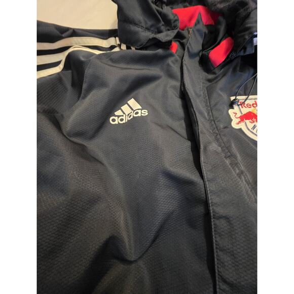 Adidas Red Bull Men's Size Small Light Weight Windbreaker Jacket - Picture 2 of 8